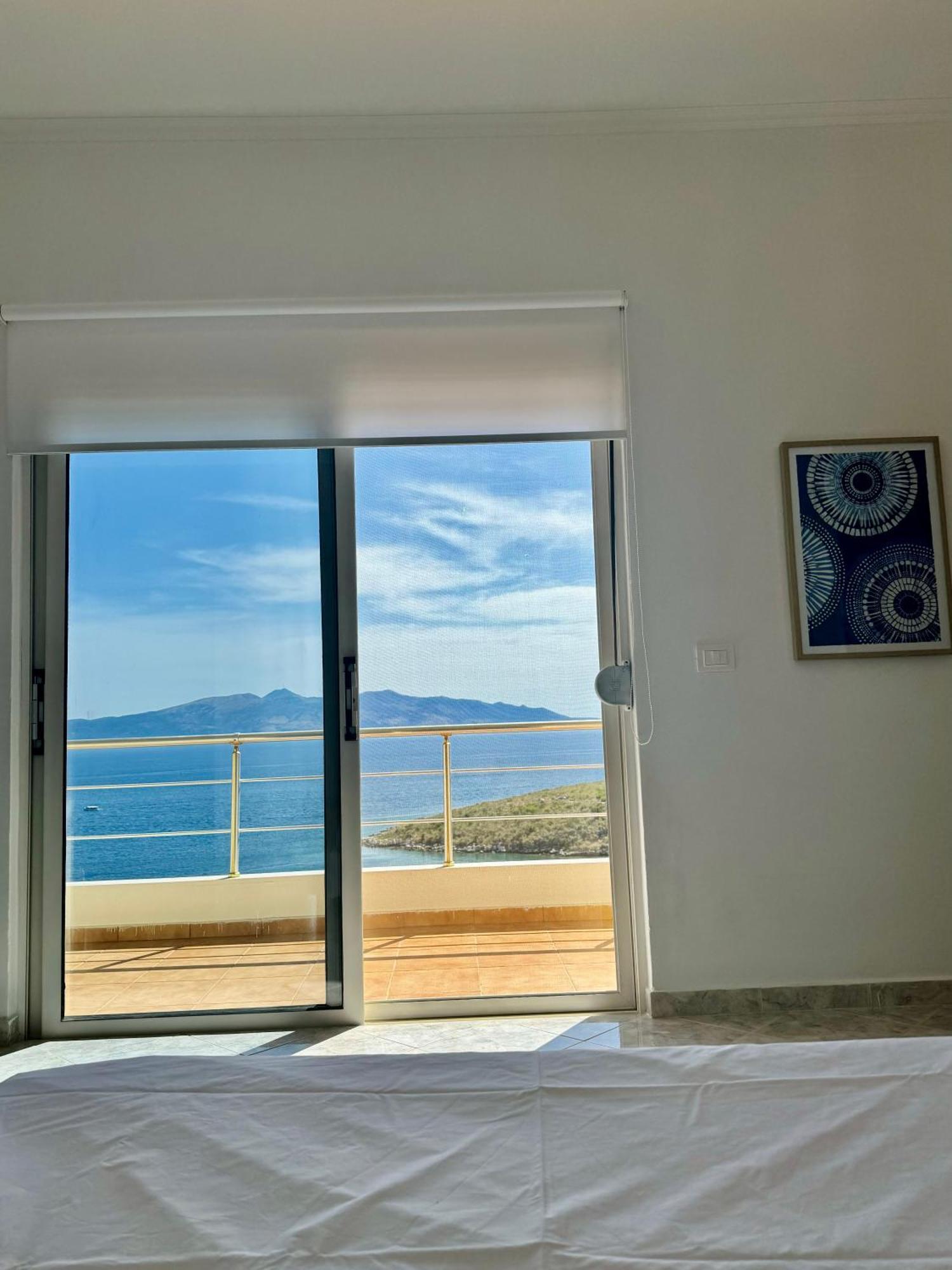 Comfy Blue Sarande Apartment Exterior photo
